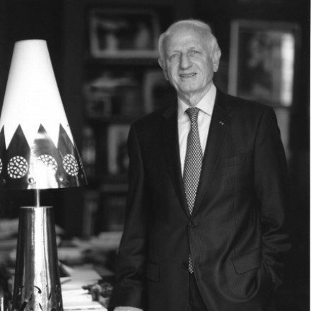 ANDRÉ AZOULAY